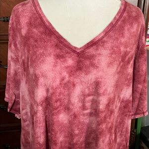 Plus Size Short Sleeve Burgundy Shaded Top with Criss Cross Back SIZE 3X